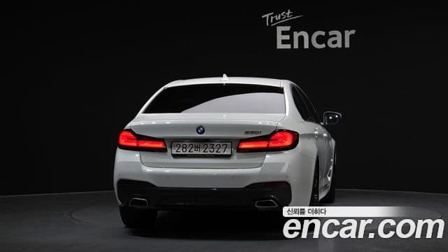 BMW 5시리즈 (G30) - Экстерьер