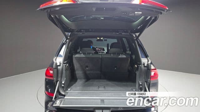 BMW X7 (G07) - Опции