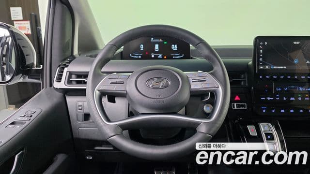 Hyundai 스타리아 - Опции