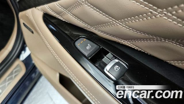 Kia K8 하이브리드 - Опции