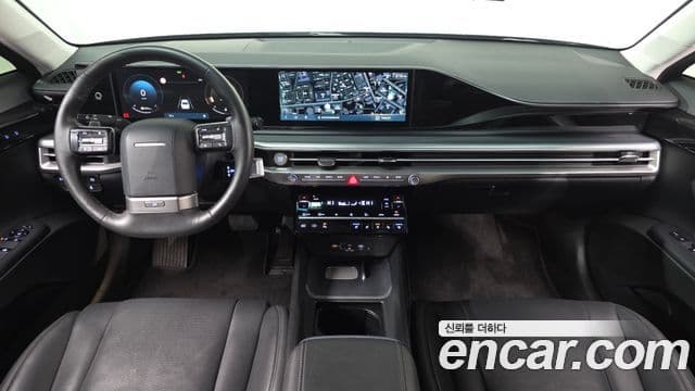 Hyundai 그랜저 (GN7) - Салон