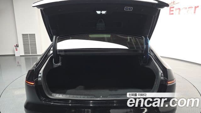 Hyundai 그랜저 (GN7) - Опции