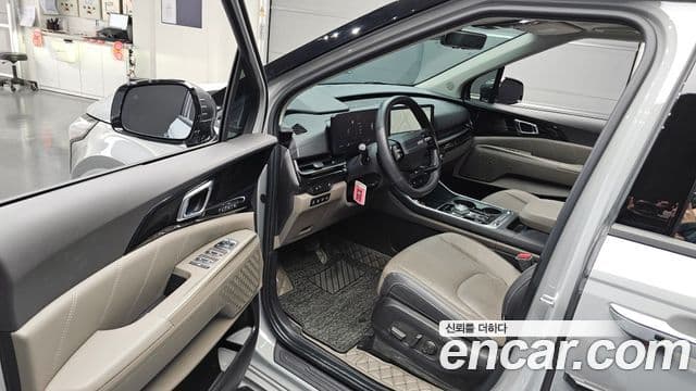 Kia 더 뉴 카니발 4세대 - Салон