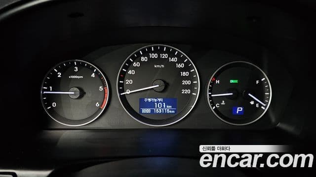 Hyundai 그랜드 스타렉스 - Салон