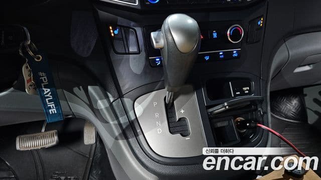 Hyundai 그랜드 스타렉스 - Салон