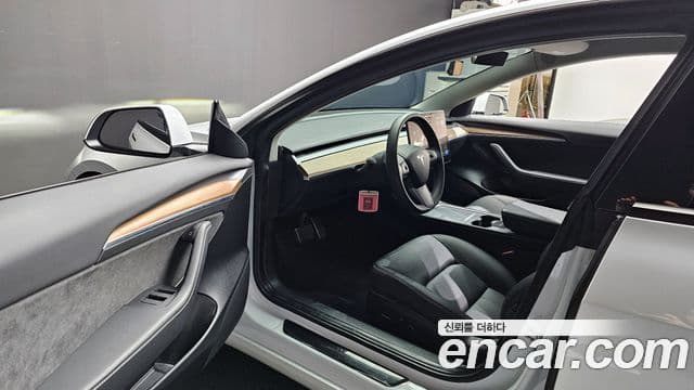 Tesla 모델 3 - Салон