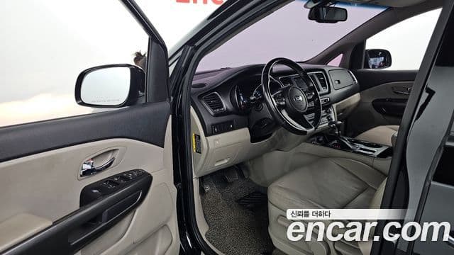 Kia 더 뉴 카니발 - Опции