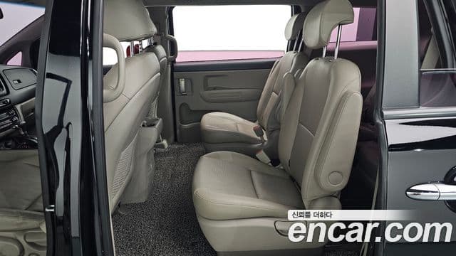 Kia 더 뉴 카니발 - Опции