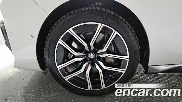 BMW 7시리즈 (G70) - Экстерьер