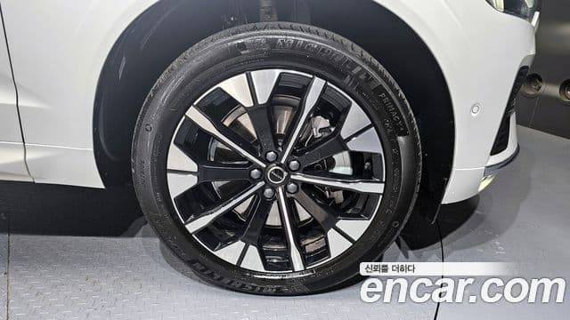 Volvo XC60 2세대 - Экстерьер