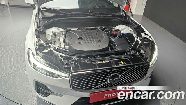 Volvo XC60 2세대 - Салон