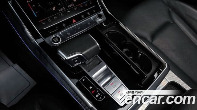 Audi Q8 (4M) - Салон