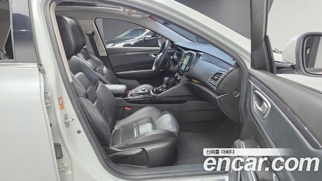 Renault Samsung SM6 - Салон