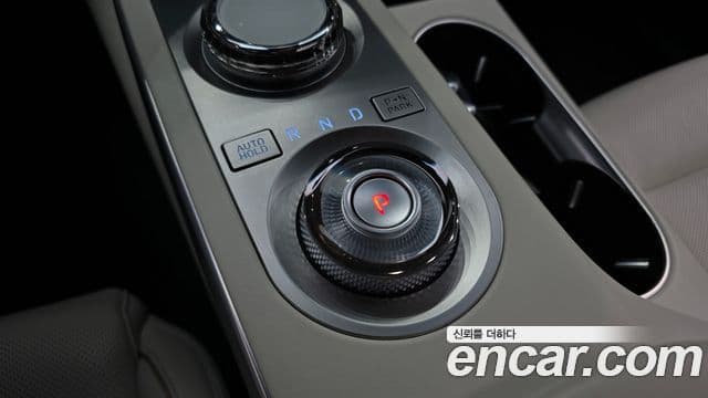 Genesis 일렉트리파이드 GV70 - Салон