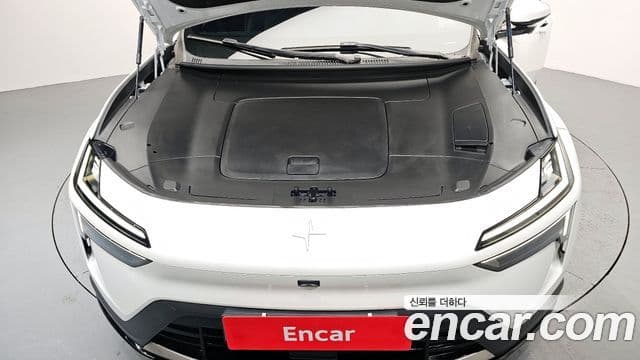 Polestar 폴스타 4 - Салон