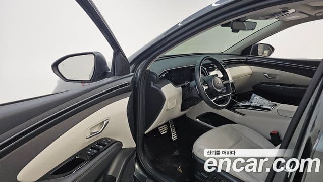 Hyundai 투싼 하이브리드 (NX4) - Салон