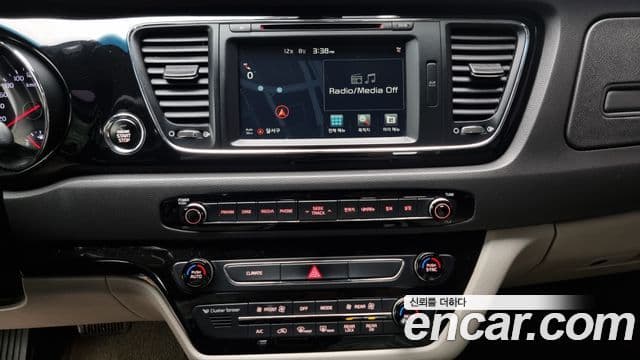 Kia 올 뉴 카니발 - Опции