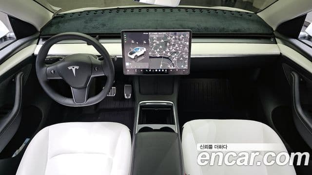 Tesla 모델 Y - Салон