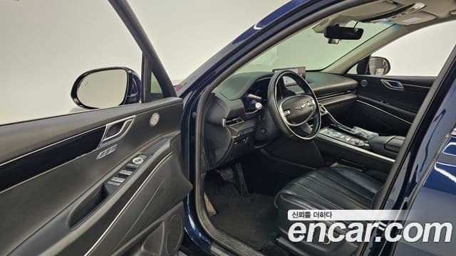 Genesis GV80 - Салон