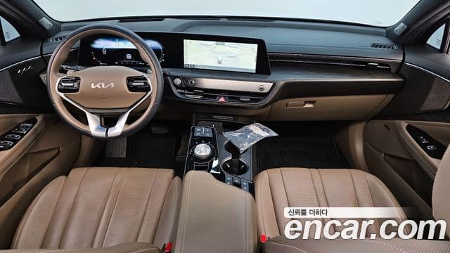 Kia K8 하이브리드 - Салон