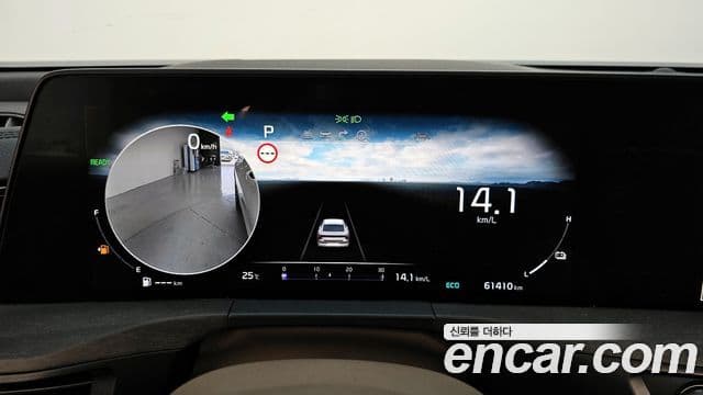 Kia K8 하이브리드 - Салон