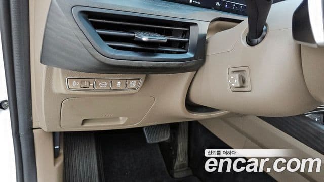 Kia K8 하이브리드 - Опции