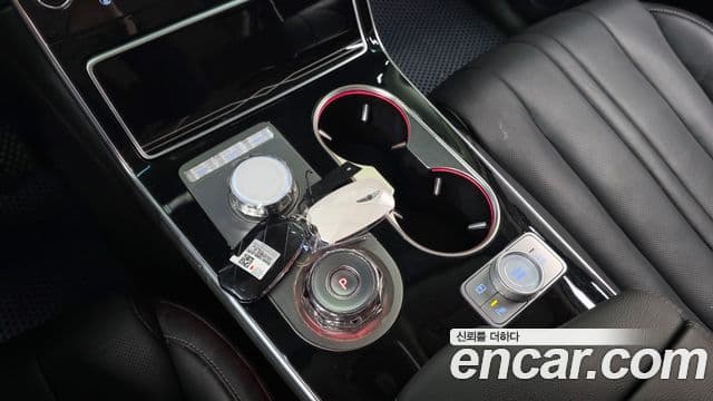 Genesis GV80 - Салон