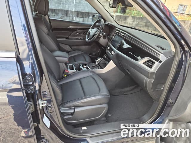 KG Mobility 뷰티풀 코란도 - Салон