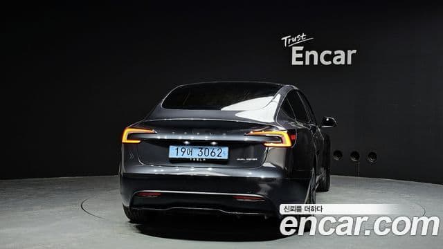 Tesla 모델 3 - Экстерьер