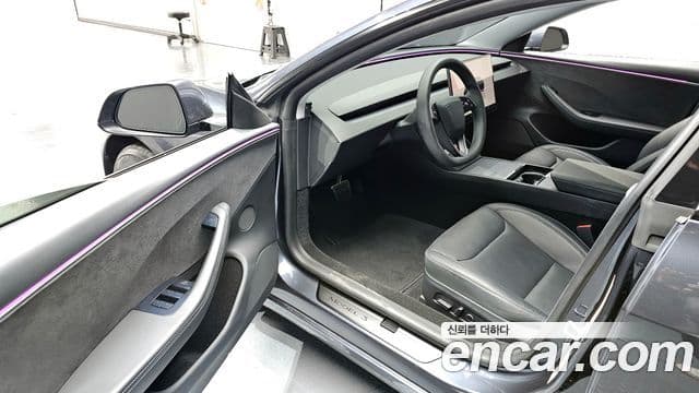 Tesla 모델 3 - Салон