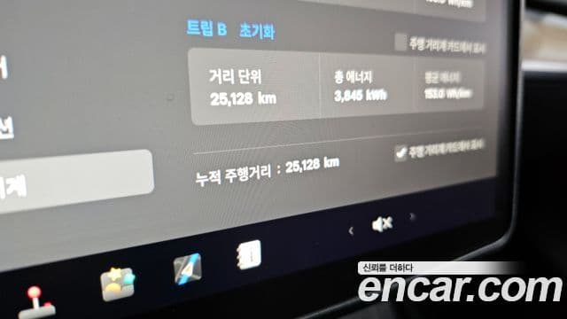 Tesla 모델 Y - Салон