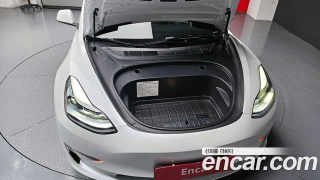 Tesla 모델 3 - Салон