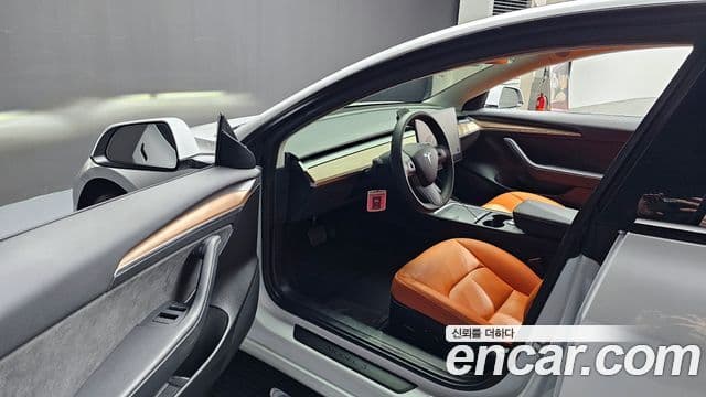 Tesla 모델 3 - Салон